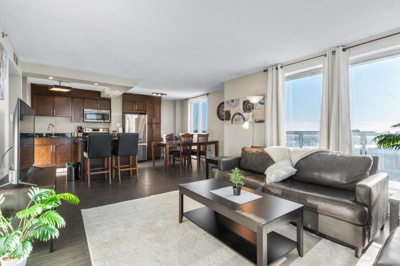 Superb 2 Bedroom Downtown With River View Saskatoon Exterior photo