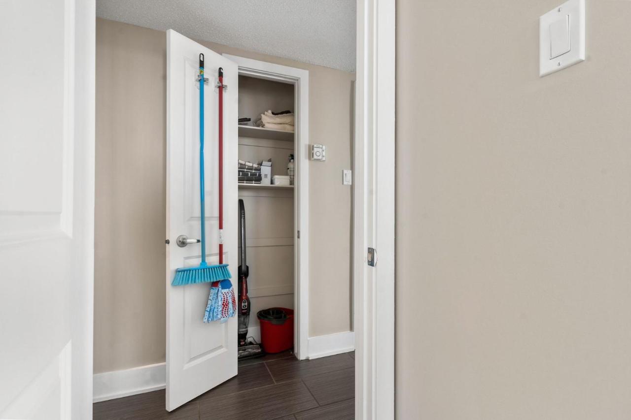 Superb 2 Bedroom Downtown With River View Saskatoon Exterior photo