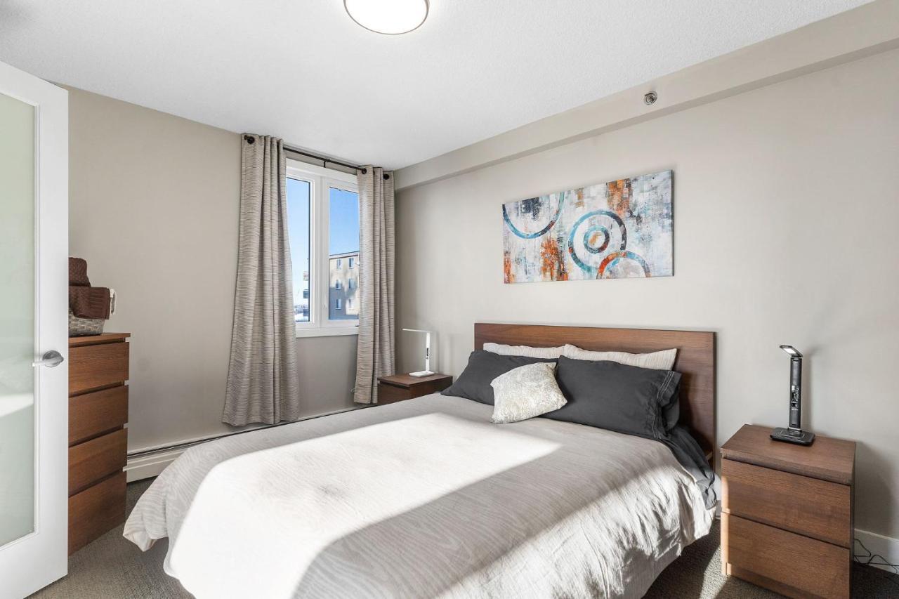 Superb 2 Bedroom Downtown With River View Saskatoon Exterior photo