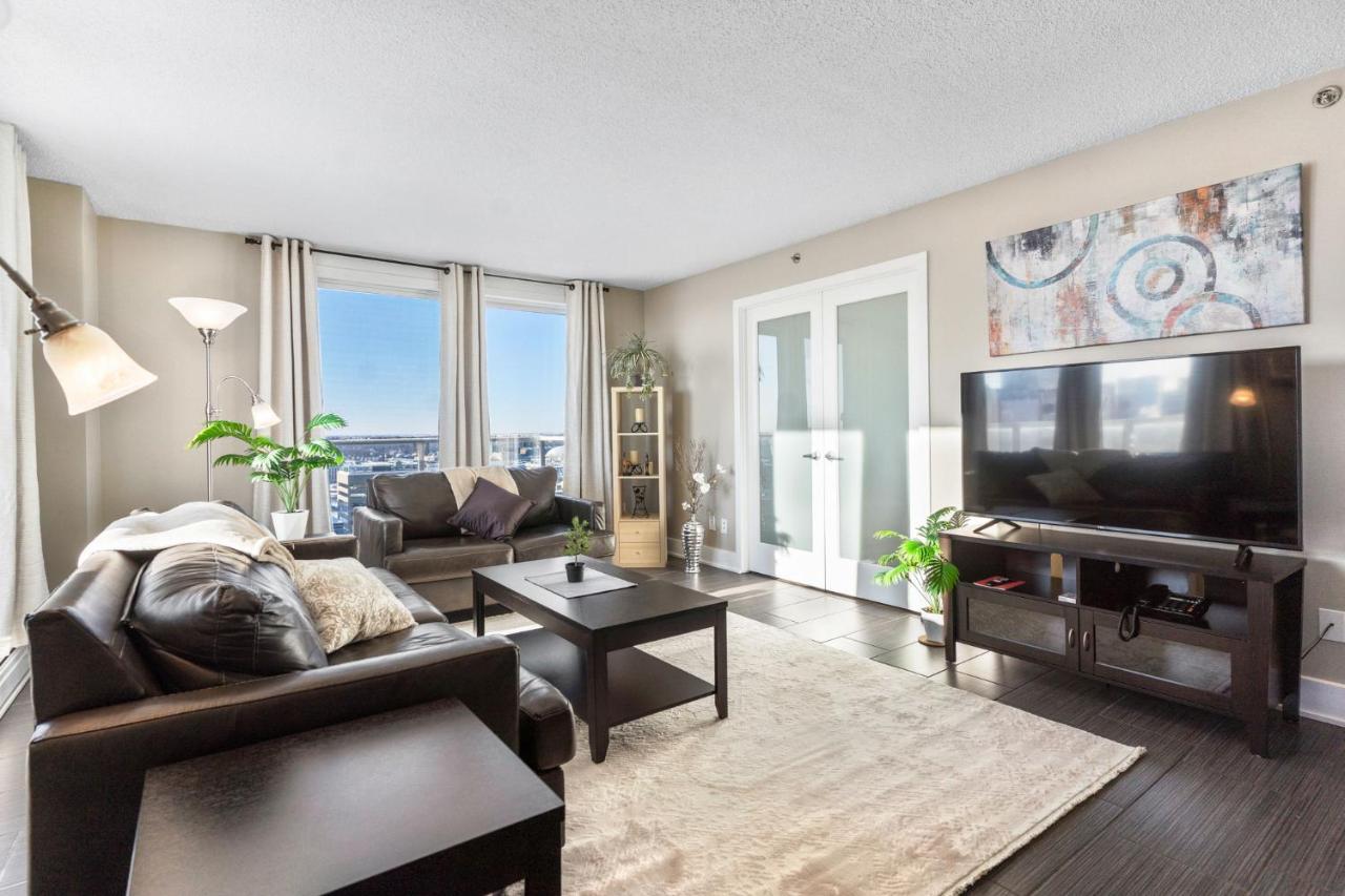 Superb 2 Bedroom Downtown With River View Saskatoon Exterior photo